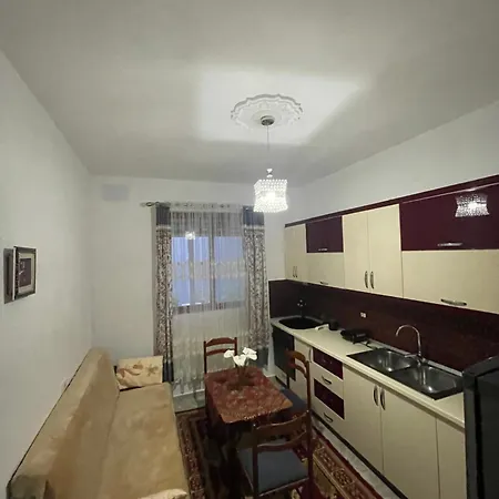 Vila Isufaj * Uznove